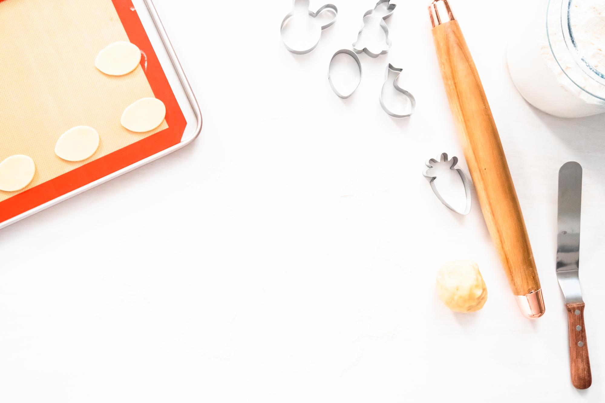 Workshop notes and plated samples on workspace